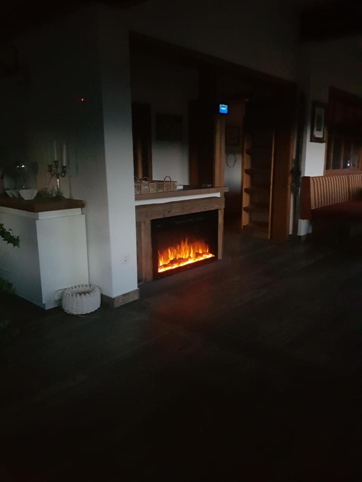 Bergfuehrerhaus Bed & Breakfast Ramsau am Dachstein Exterior photo